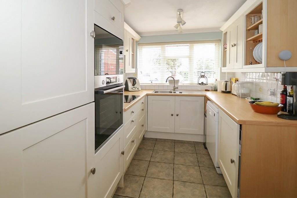 Regency Drive, Kenilworth 4 bed mews £399,950