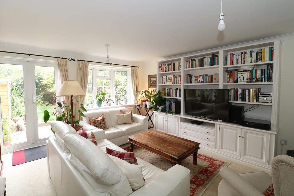Regency Drive, Kenilworth 4 bed mews £399,950