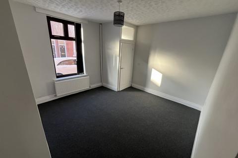 2 bedroom terraced house to rent, Sydney St, Wigan