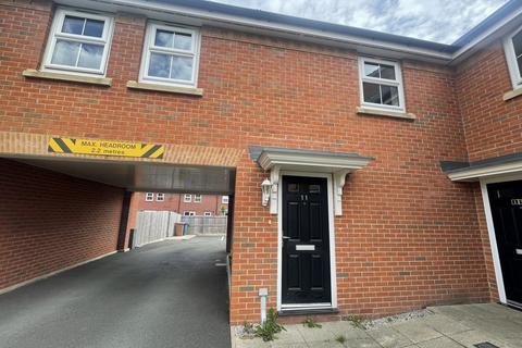 1 bedroom apartment to rent, Carr Close, Kingsway OL16