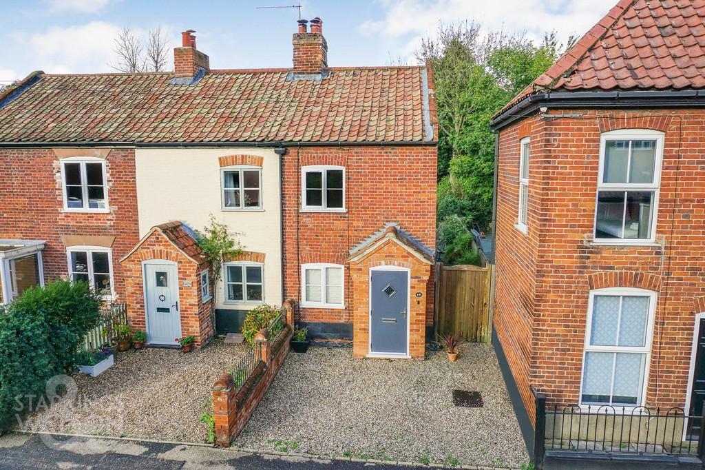 The Street, Costessey, Norwich 2 bed cottage for sale £250,000