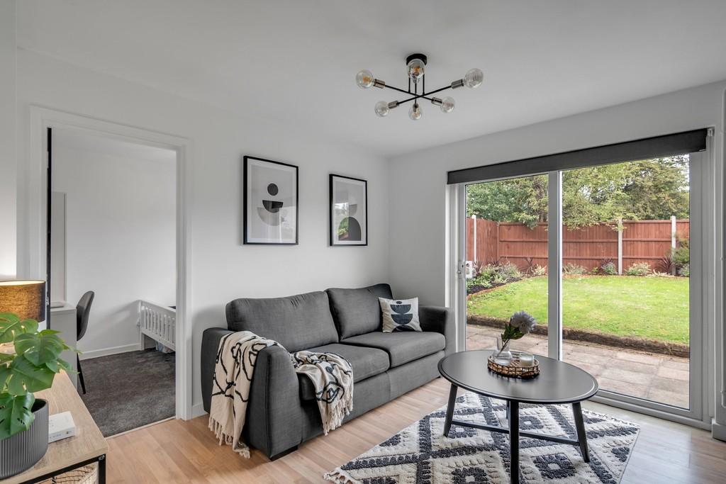Courtenay Close, Chapel Break, Norwich 5 bed semidetached house £300,000