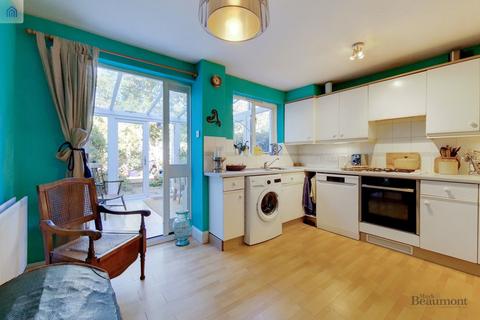 19 Peppermead Square, London, SE13 7JZ