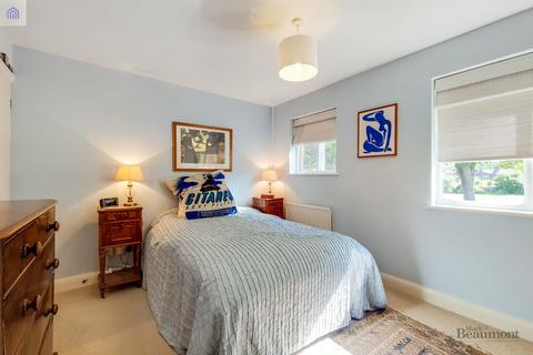 19 Peppermead Square, London, SE13 7JZ