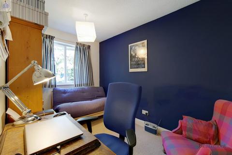 19 Peppermead Square, London, SE13 7JZ