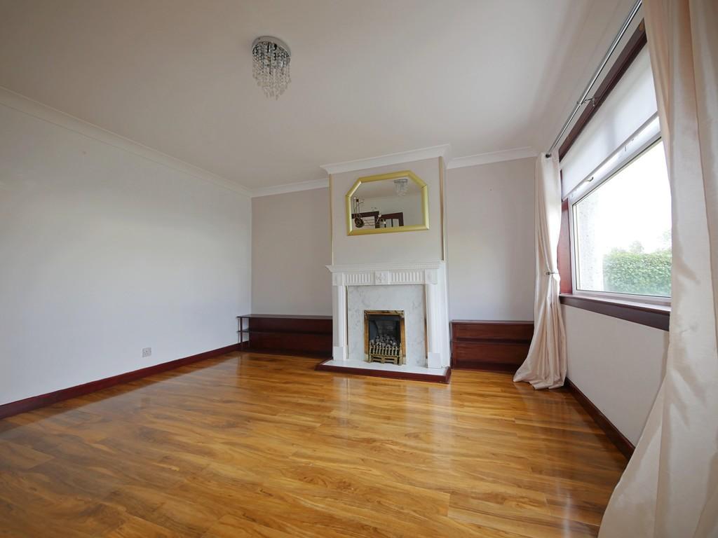 Pentland Road, Chryston, Glasgow 3 bed semidetached house £850 pcm