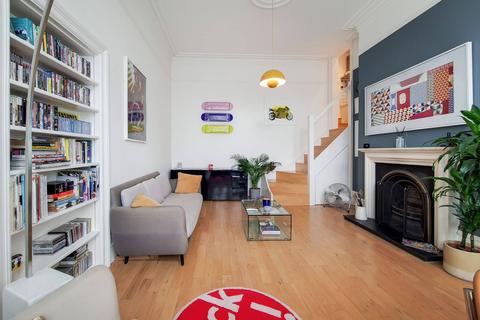 Flat 2, 25 Hornsey Lane Gardens, London, N6 5NX