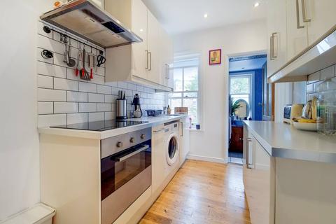 Flat 2, 25 Hornsey Lane Gardens, London, N6 5NX