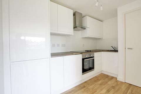 3 bedroom apartment to rent, Rennets Wood Road, Eltham, SE9