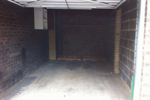 Garage to rent, Howard Park House, Perry Hill, London, SE6