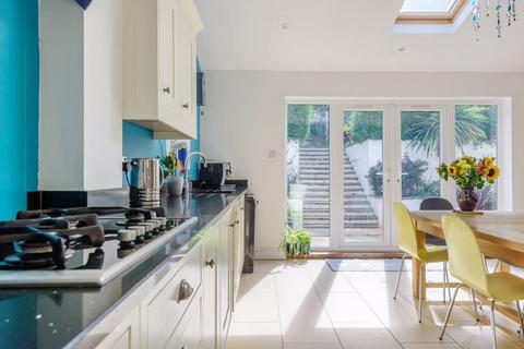 67 Woodcote Valley Road, Purley, CR8 3BG