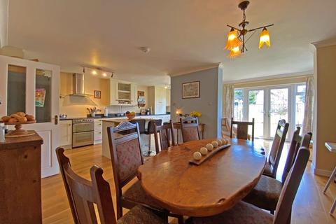 Eastwood The Green, Ide, Exeter, EX2 9RT