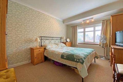 Eastwood The Green, Ide, Exeter, EX2 9RT