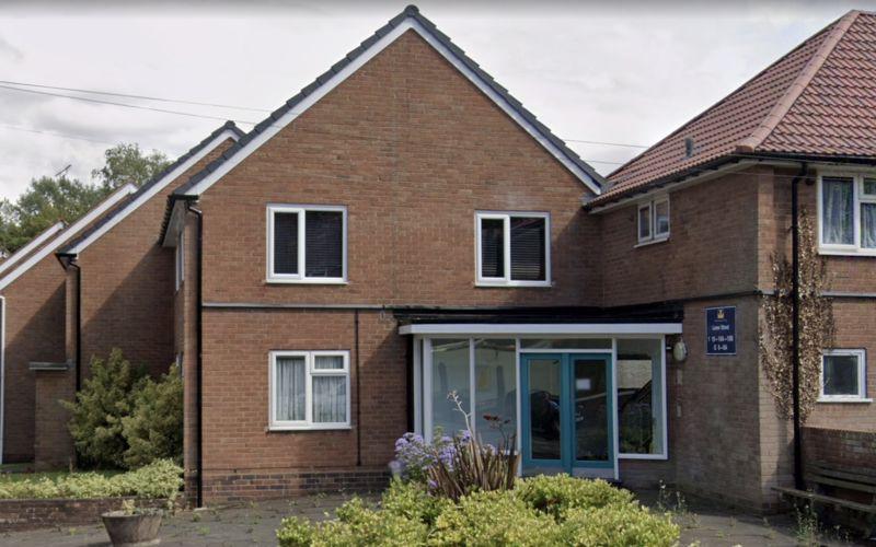 Lower Street, Tettenhall 2 bed apartment £695 pcm (£160 pw)