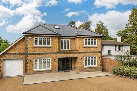 undefined, East Horsley