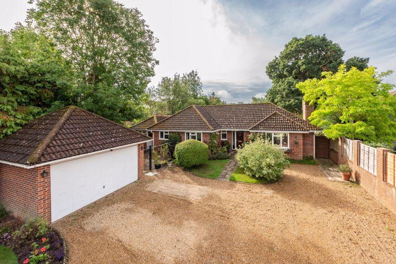 Bookham 4 bed bungalow for sale £1,050,000