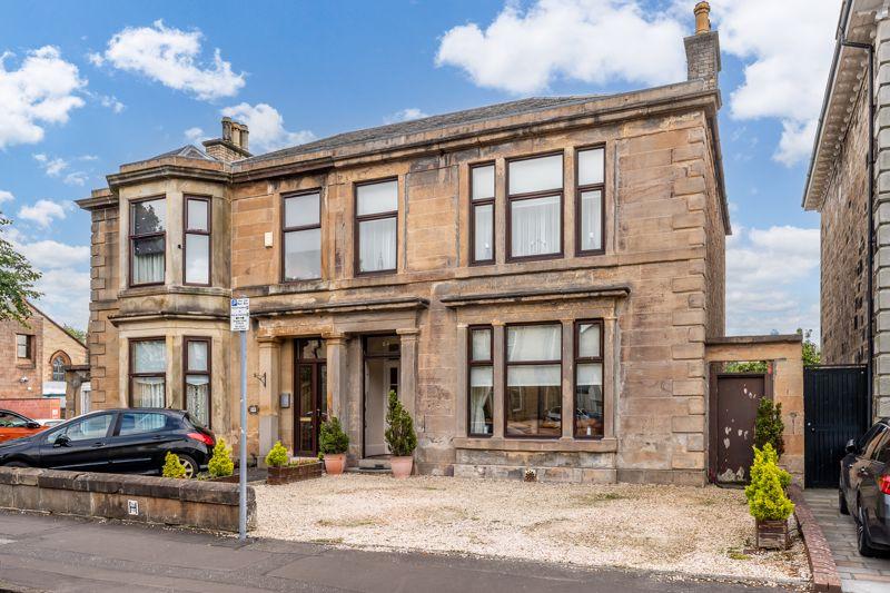 24 Dundonald Road, Kilmarnock, KA1 1EG 5 bed semidetached villa for