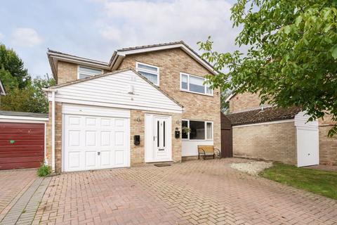 5 bedroom detached house for sale - Bosleys Orchard, Grove