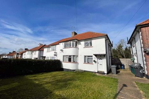 39 Laleham Avenue, London, NW7 3HN