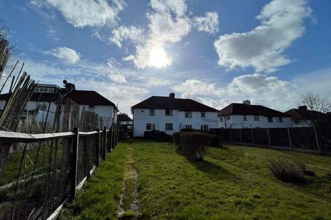 39 Laleham Avenue, London, NW7 3HN