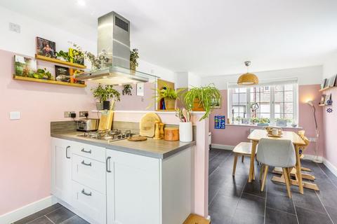 62 Knight Road, Wells, BA5 1FT