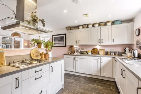 62 Knight Road, Wells, BA5 1FT