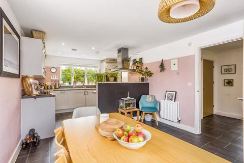 62 Knight Road, Wells, BA5 1FT