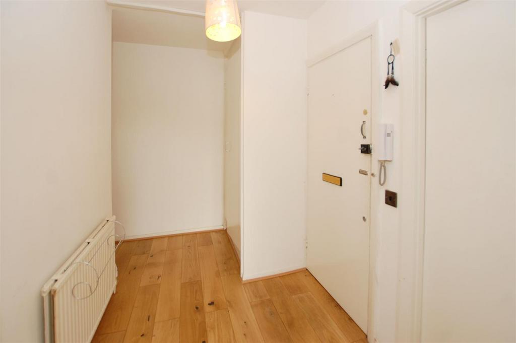 Entrance hall copy.jpg