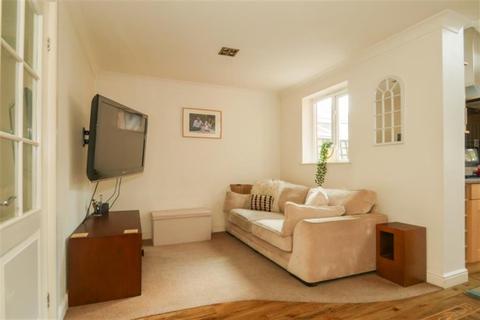 20 Ambleside Gardens, Pudsey, LS28 7NW