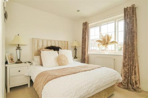 20 Ambleside Gardens, Pudsey, LS28 7NW