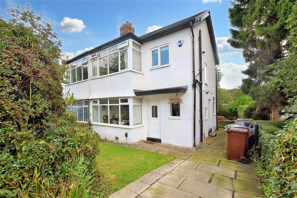Outwood Avenue, Horsforth, Leeds, West Yorkshire 3 bed semidetached