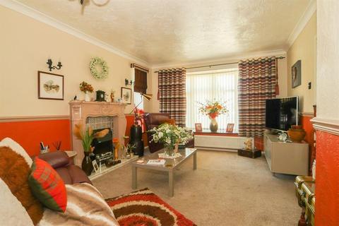 299 Broad Lane, Leeds, LS13 3BU