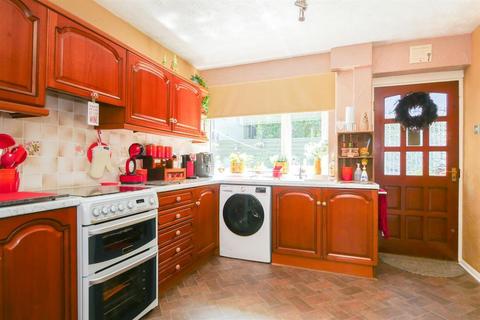 299 Broad Lane, Leeds, LS13 3BU