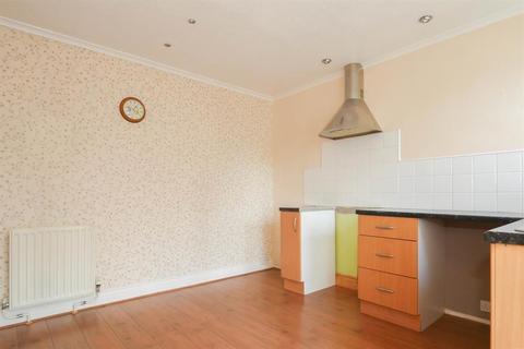 24 Beecroft Close, Leeds, LS13 3ET