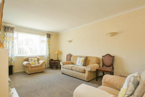 24 Beecroft Close, Leeds, LS13 3ET