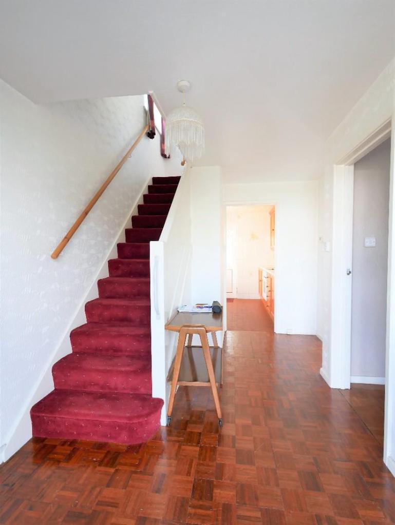 Dinas Road, Penarth 3 bed semidetached house £385,000