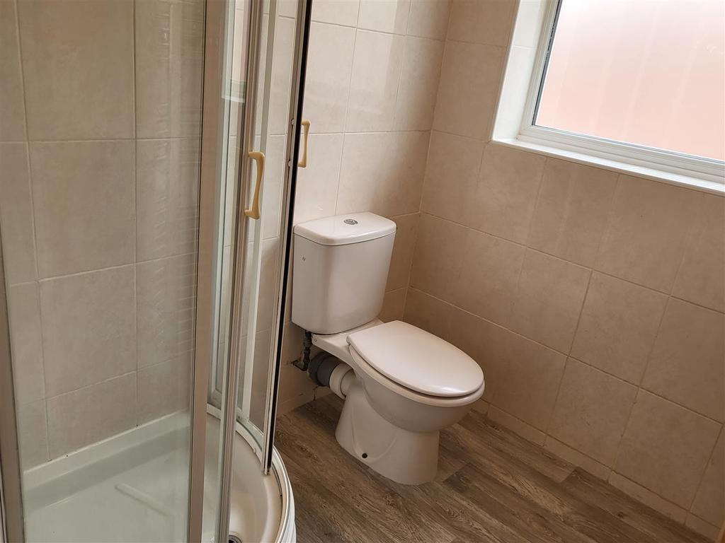 Shower room.jpg