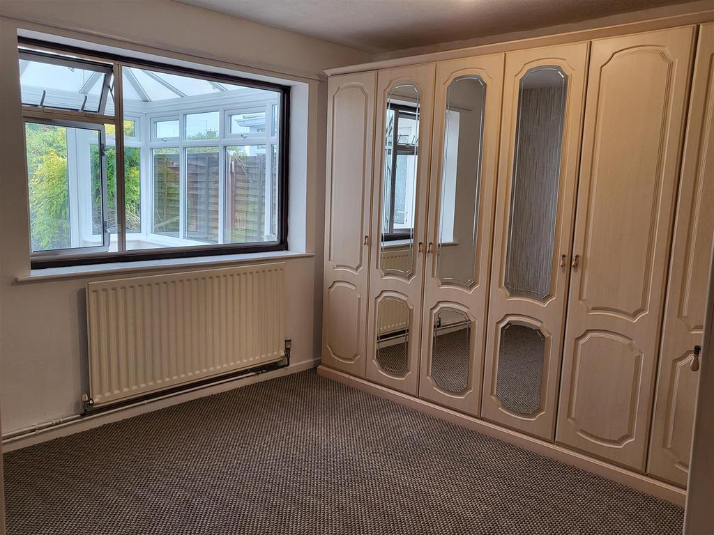 Master bedroom.jpg