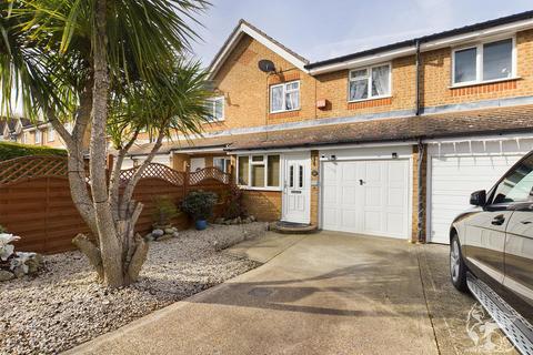 13 Linnet Way, Purfleet-on-thames, RM19 1TE