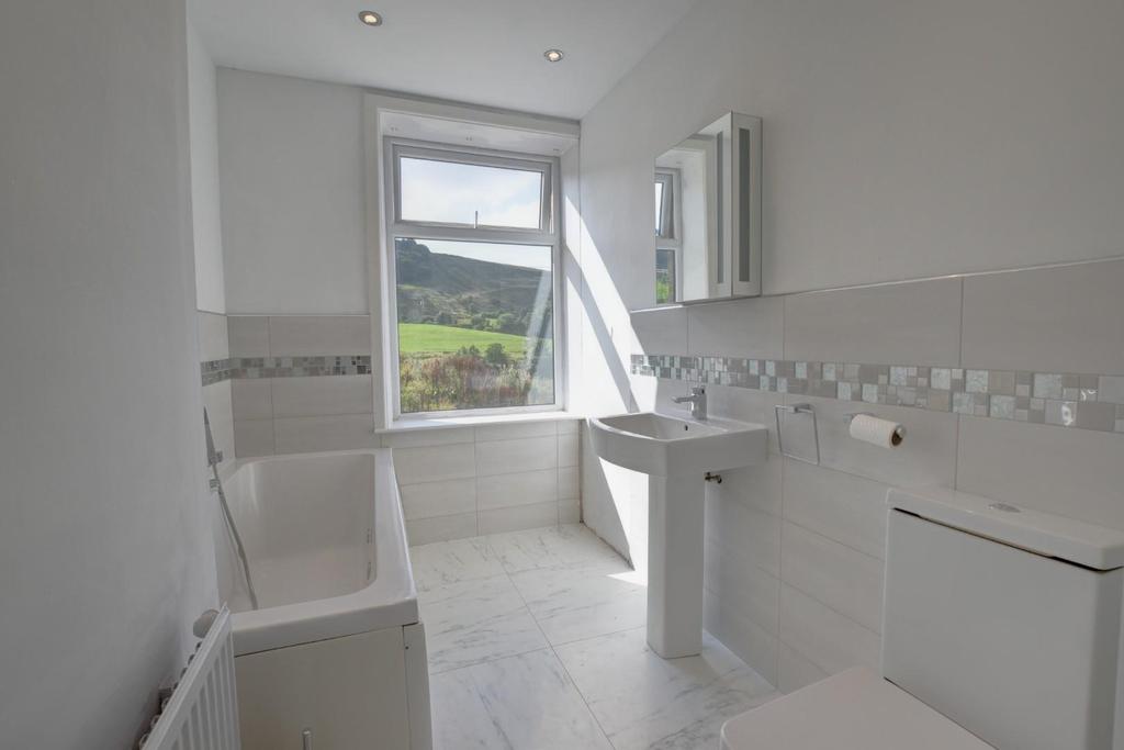 Bath 1.jpg