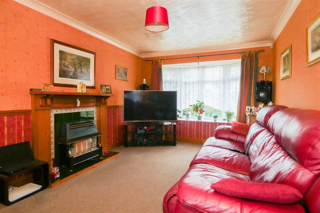 Well Garth View, Bramley, LS13 1EE 3 bed semidetached house £230,000