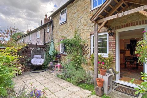 12 The Enterdent, Godstone, RH9 8EG