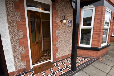 3 bedroom semi-detached house for sale - Newton Park Road, West Kirby