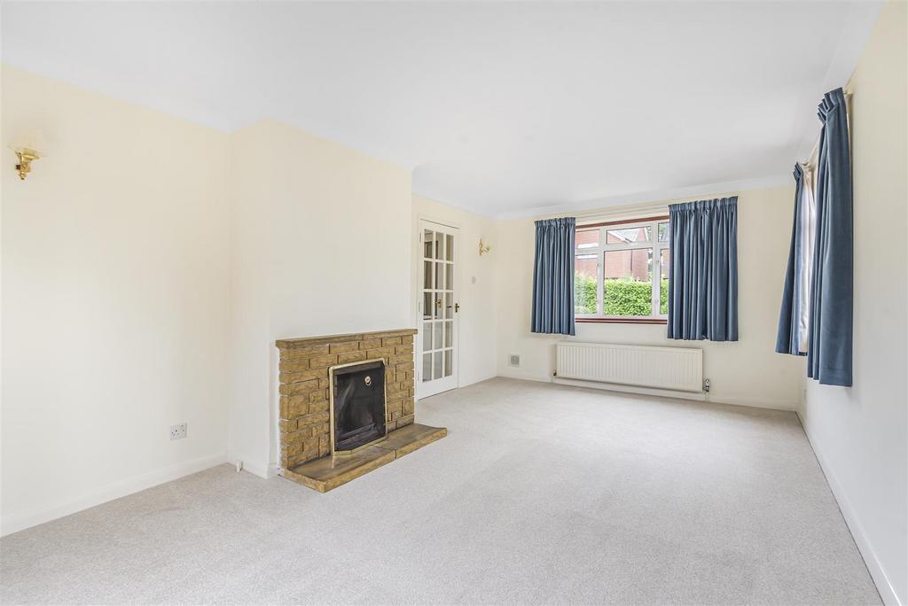 Northcote Crescent, West Horsley 4 bed detached house £860,000