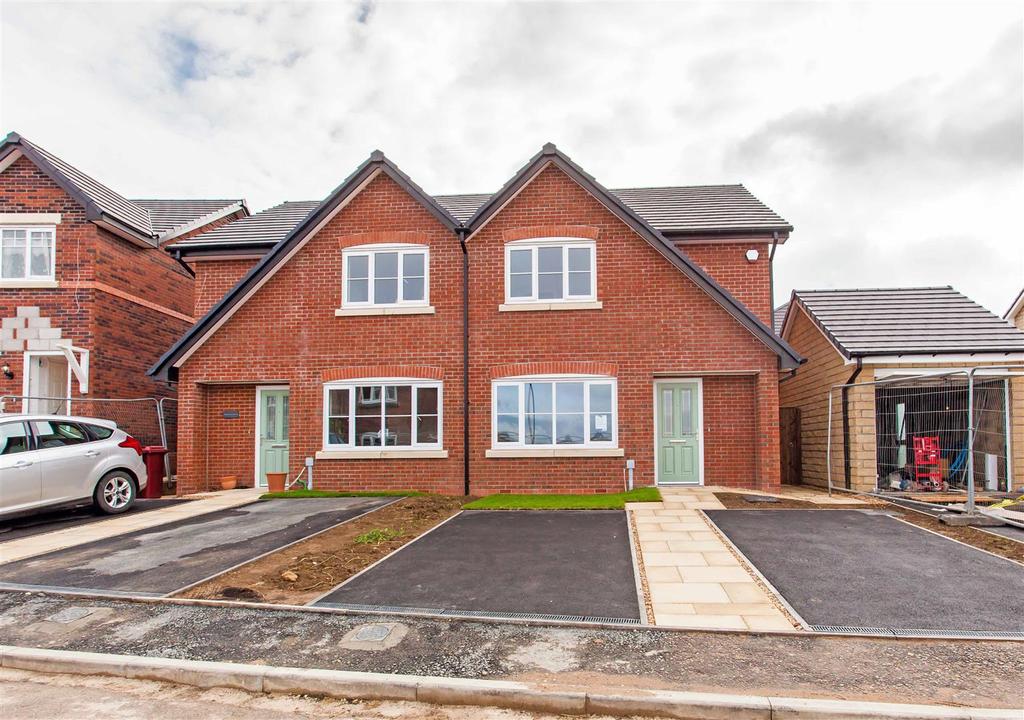 4 Boleappleton Close, Oxcroft Lane, Bolsover 3 bed house £800 pcm (£