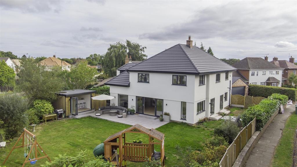Oaksway, Gayton, Wirral 4 bed detached house £900,000
