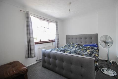 95 Cherwell Grove, South Ockendon, RM15 6AS