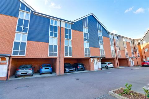 47 Griffiths Road, Purfleet, RM19 1AR