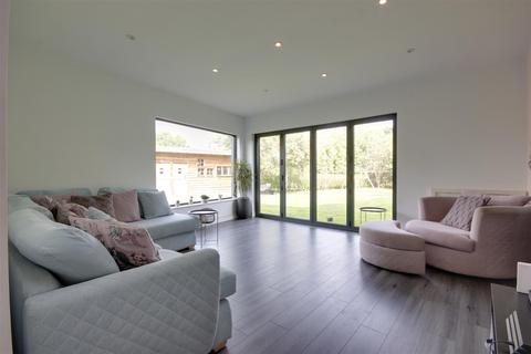 Poplar Cottage Back Street, Laxton, Goole, DN14 7TP