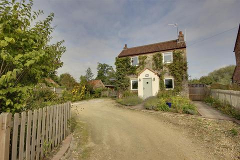 Poplar Cottage Back Street, Laxton, Goole, DN14 7TP